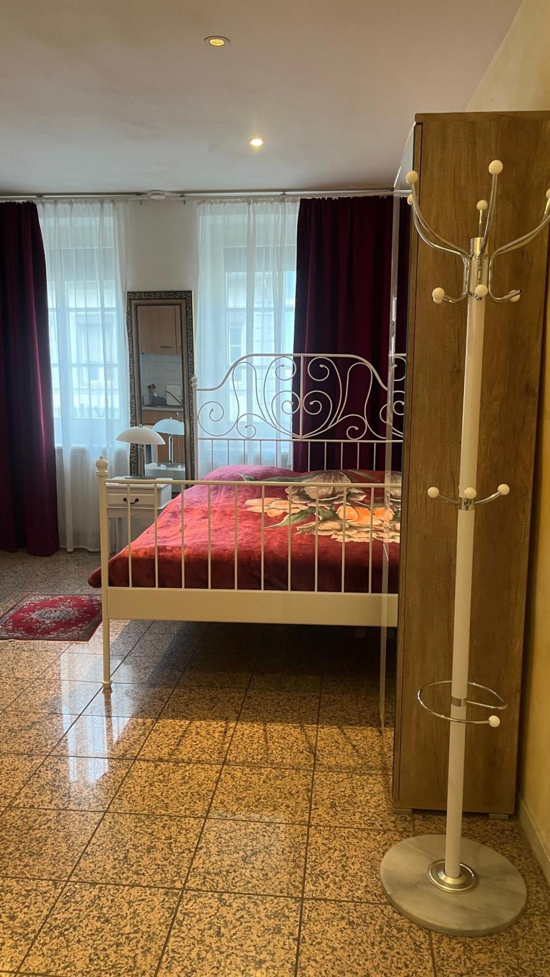 Schoene Und Gemuetliche Wohnung In Trier Zentrum Luaran gambar